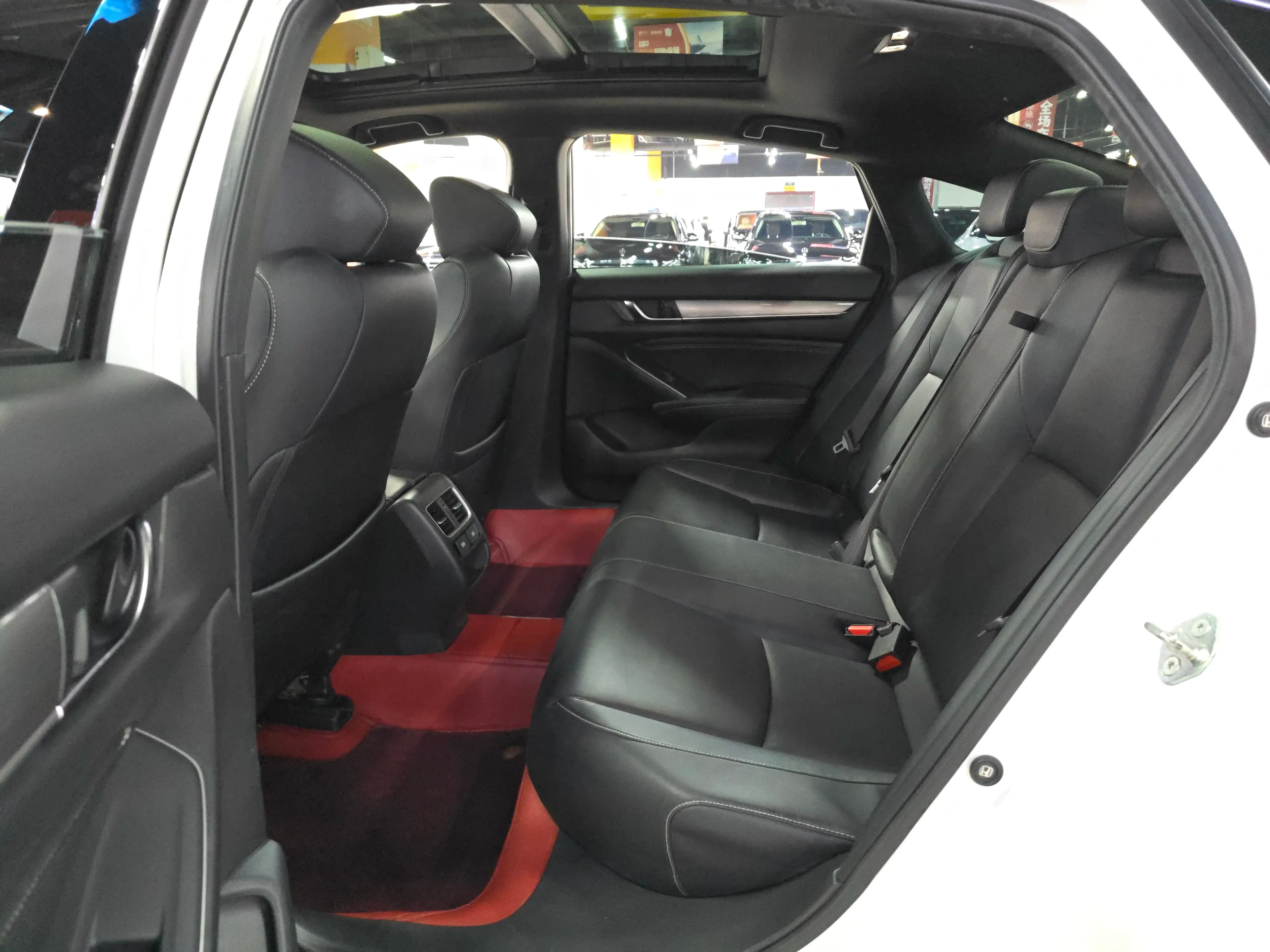 Honda Inspire 2022 г. 60137 км. — фото 10