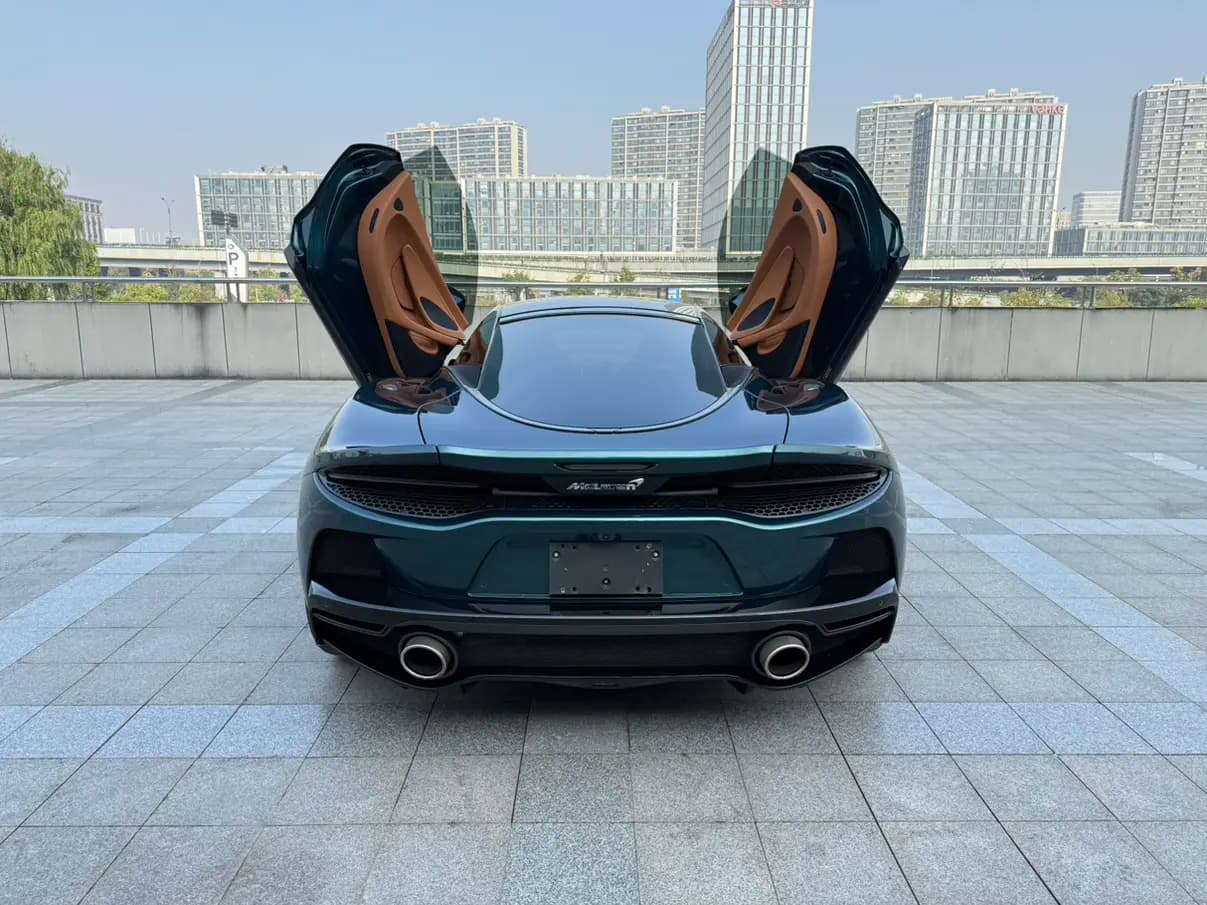 McLaren GT 2023 г. 11910 км. — фото 19