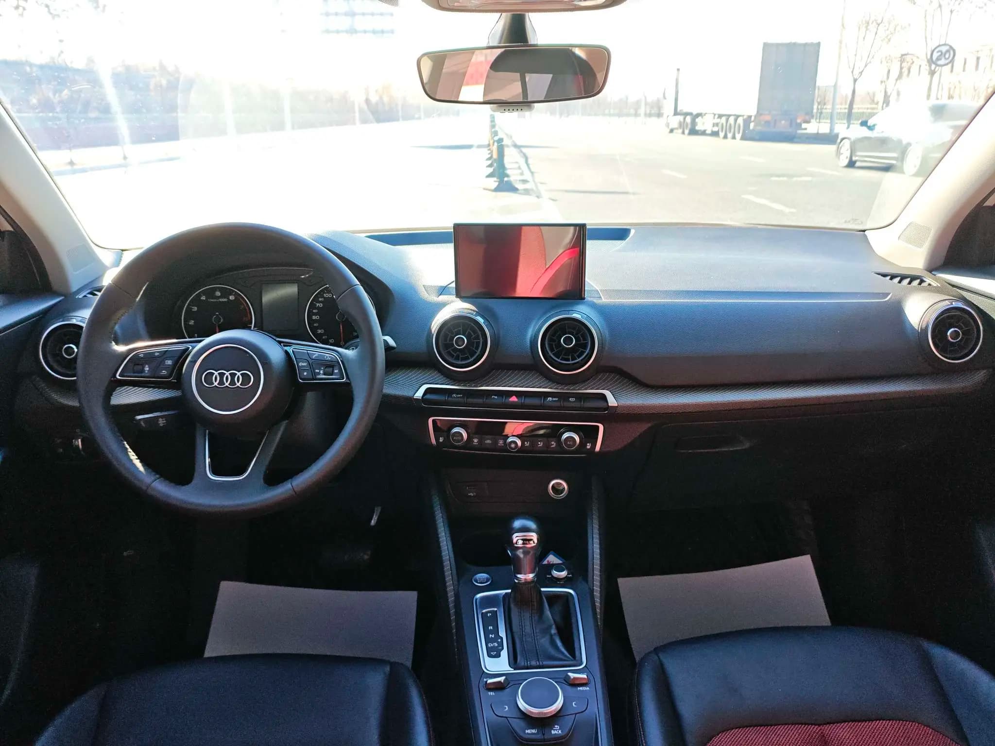 Audi Q2L 2021 г. 45025 км. — фото 13