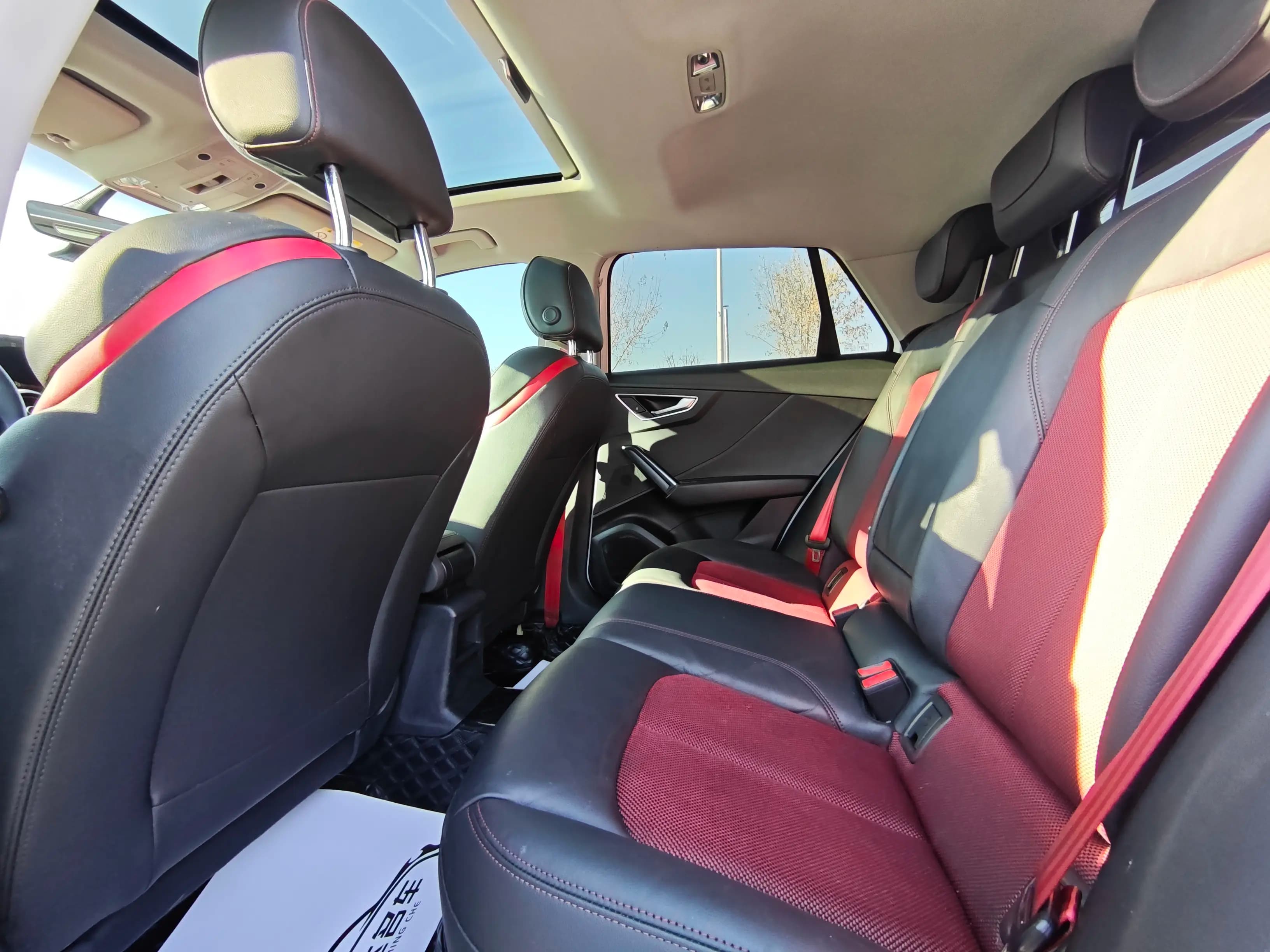 Audi Q2L 2021 г. 45025 км. — фото 18