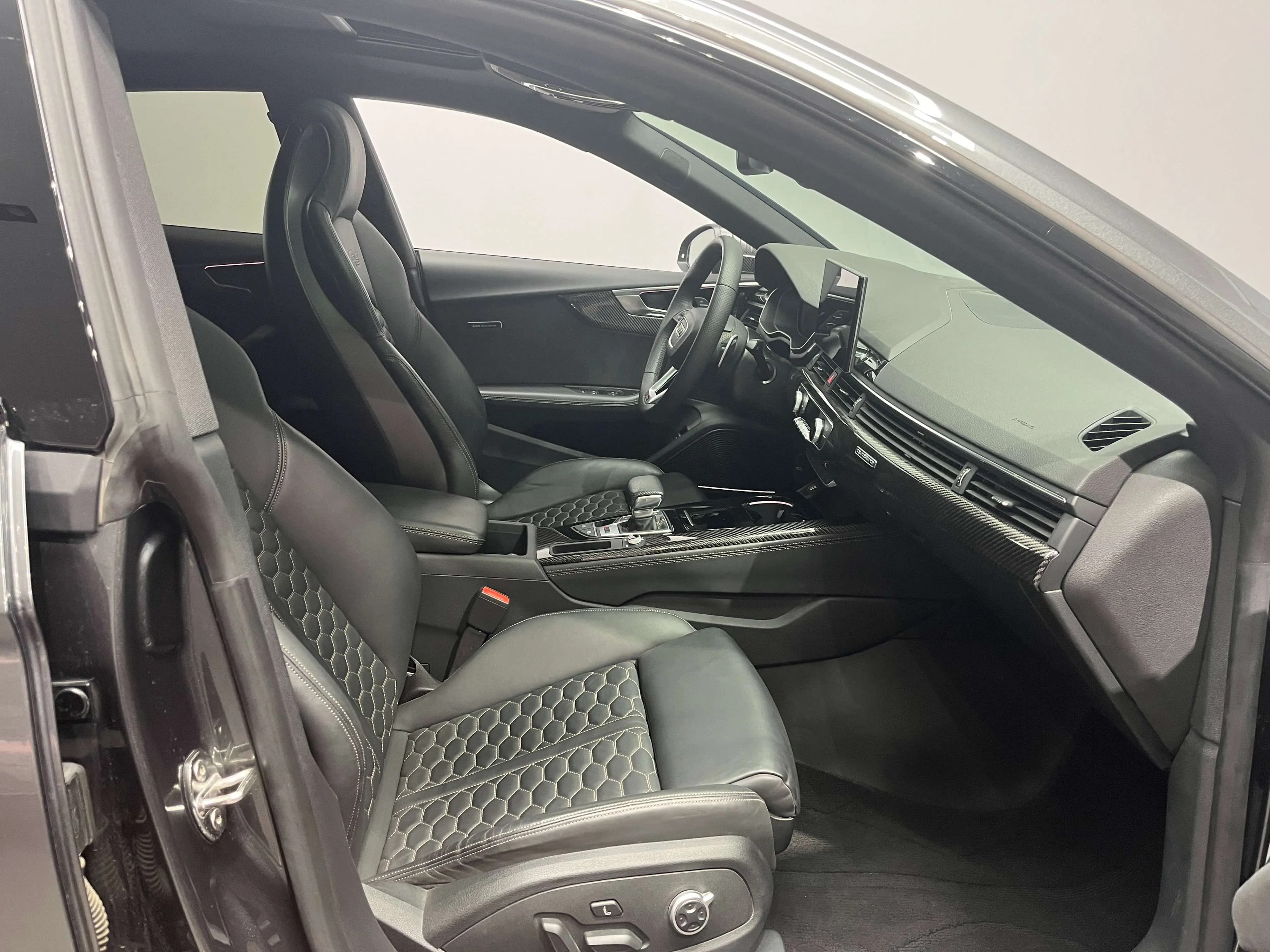 Audi RS 5 2024 г. 33055 км. — фото 14