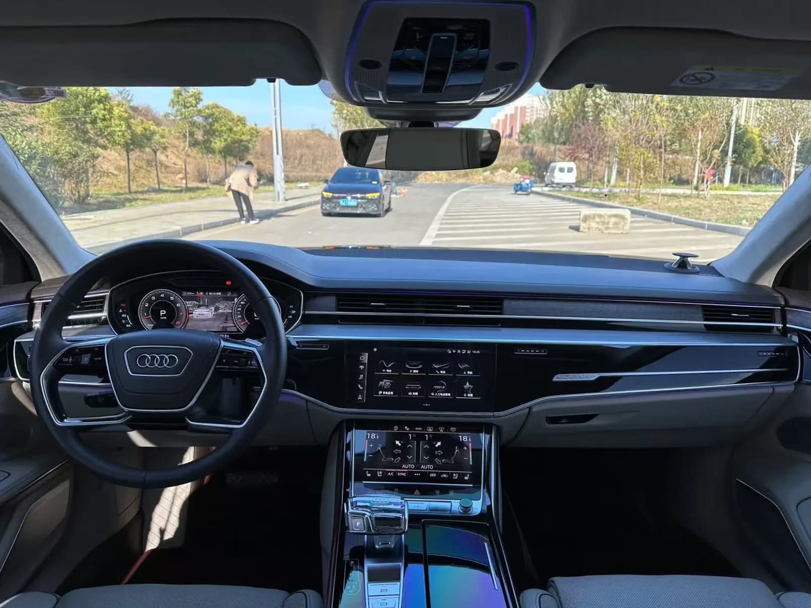 Audi A8 2023 г. 42025 км. — фото 11