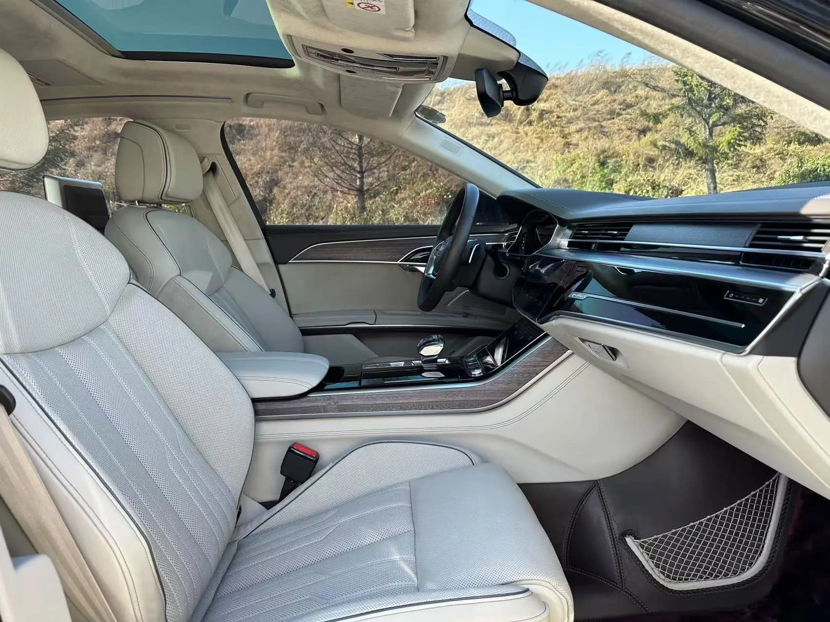 Audi A8 2023 г. 42025 км. — фото 16