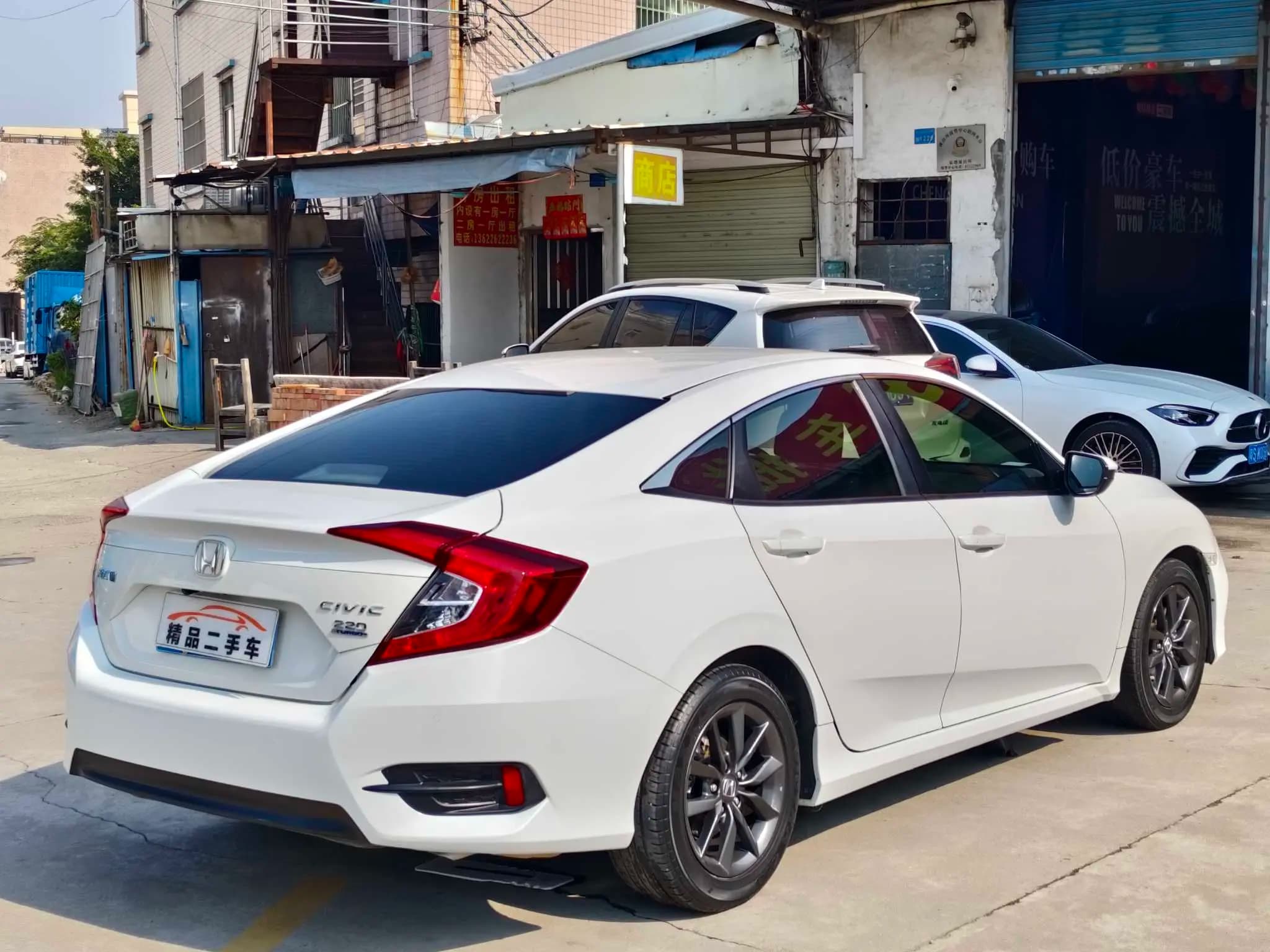 Honda Civic 2021 г. 70060 км. — фото 3