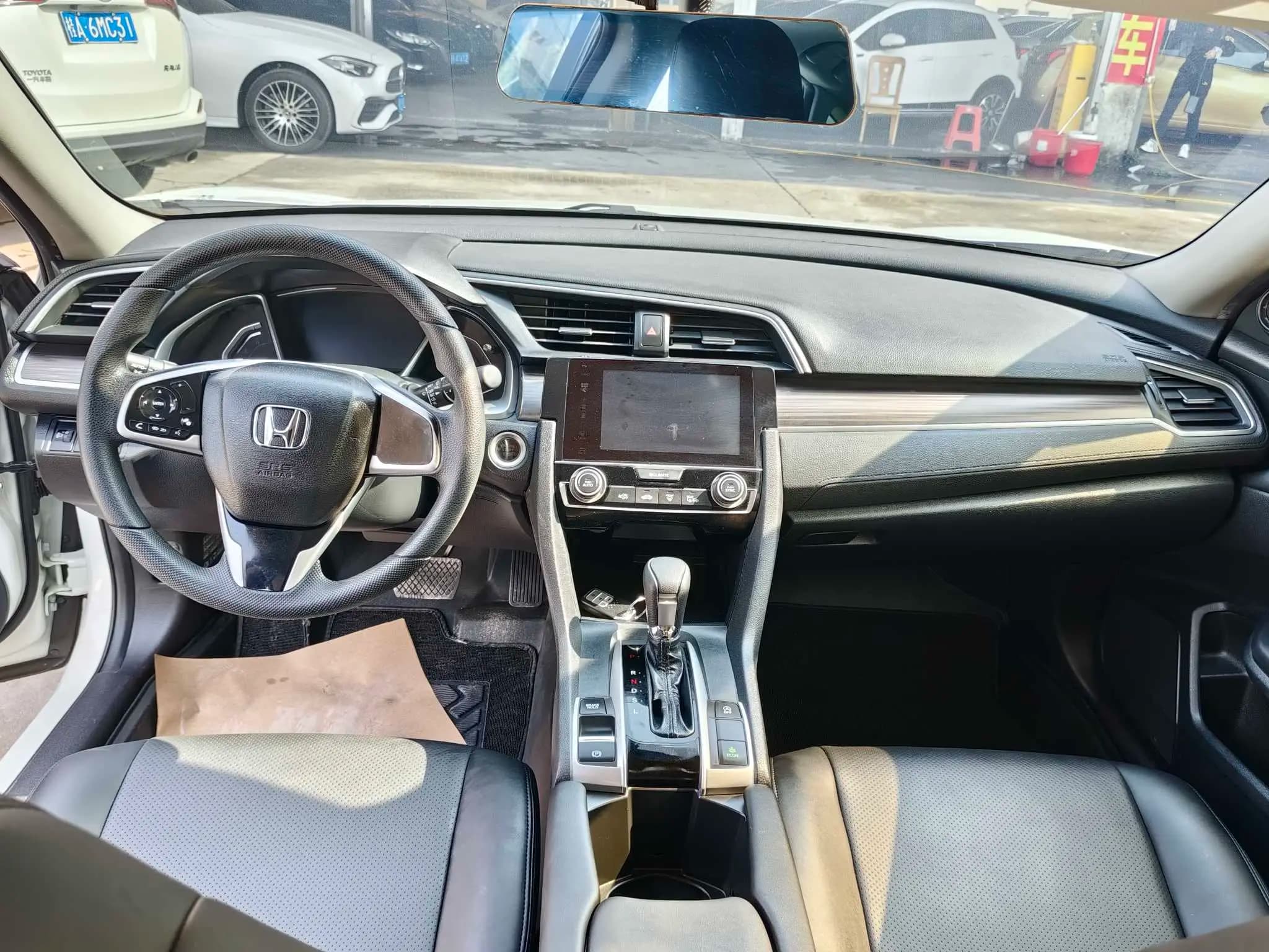 Honda Civic 2021 г. 70060 км. — фото 4