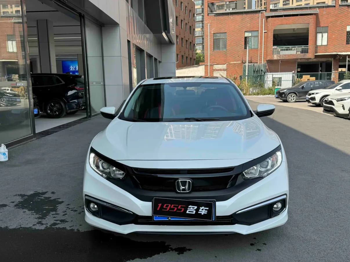 Honda Civic 2021 г. 50065 км. — фото 2
