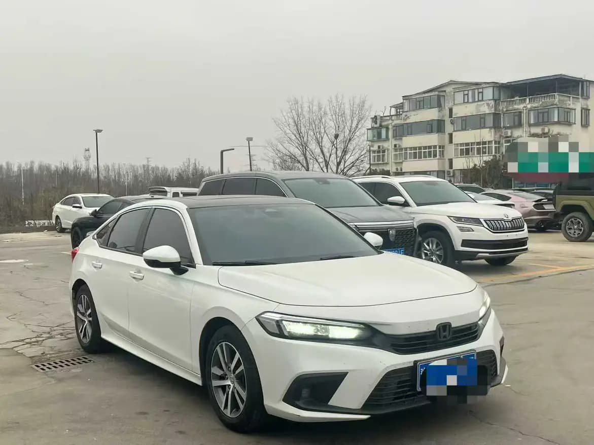 Honda Civic 2023 г. 42070 км. — фото 3