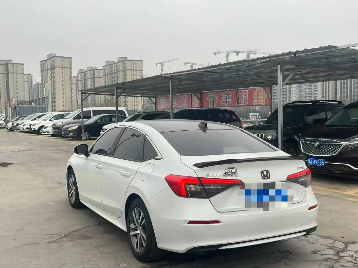 Honda Civic 2023 г. 42070 км. — фото 4