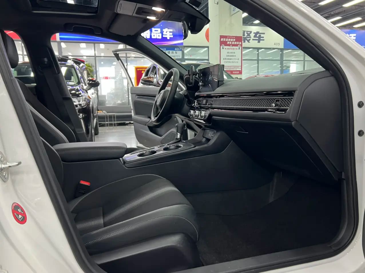 Honda Civic 2022 г. 50072 км. — фото 12