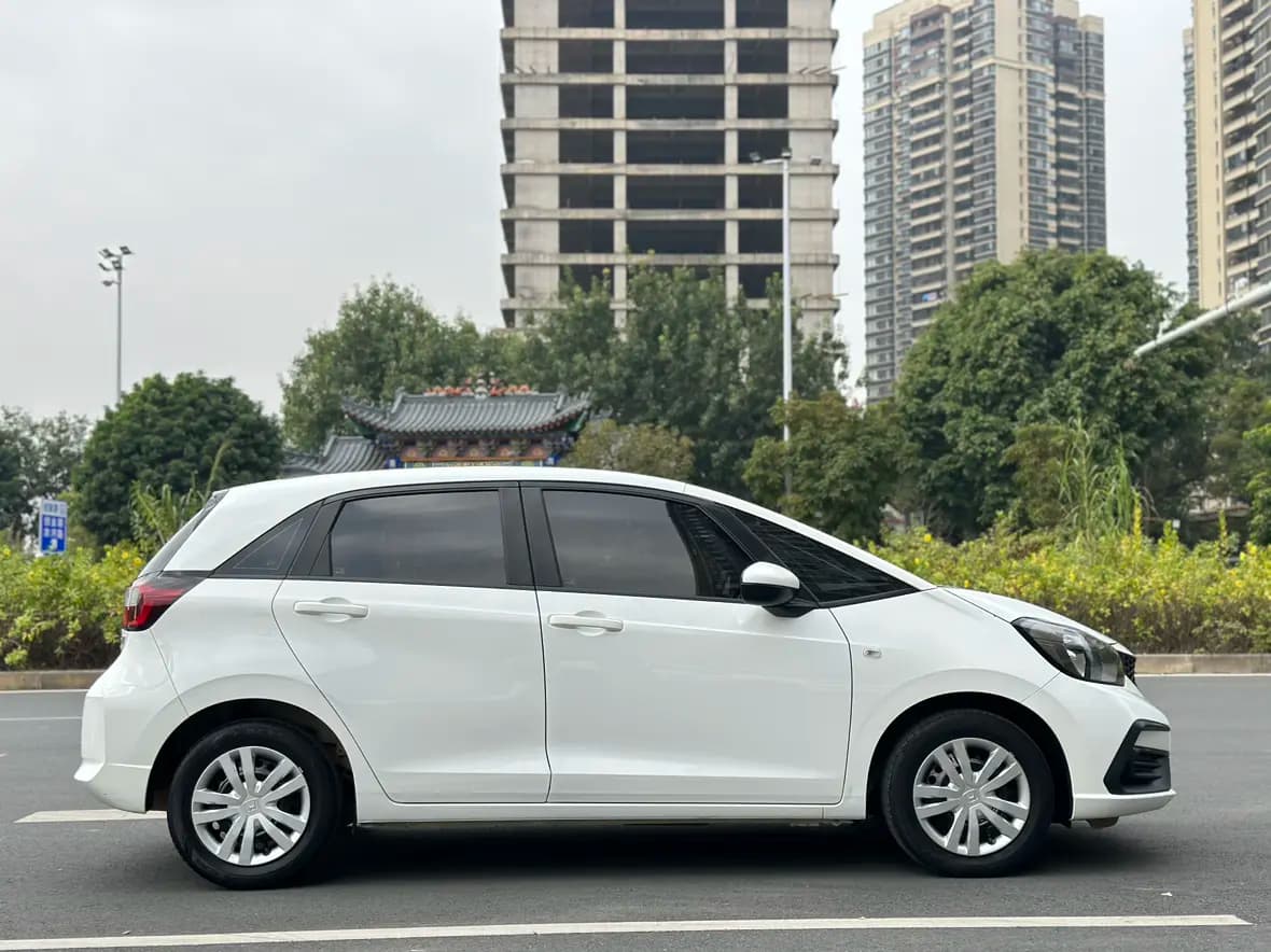 Honda Fit 2021 г. 44131 км. — фото 6