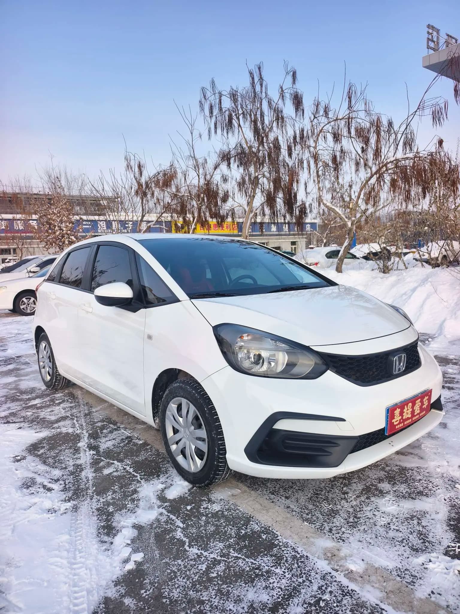 Honda Fit 2022 г. 39134 км. — фото 2