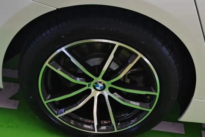 BMW 5 Series PHEV 2021 г. 32040 км. — фото 3