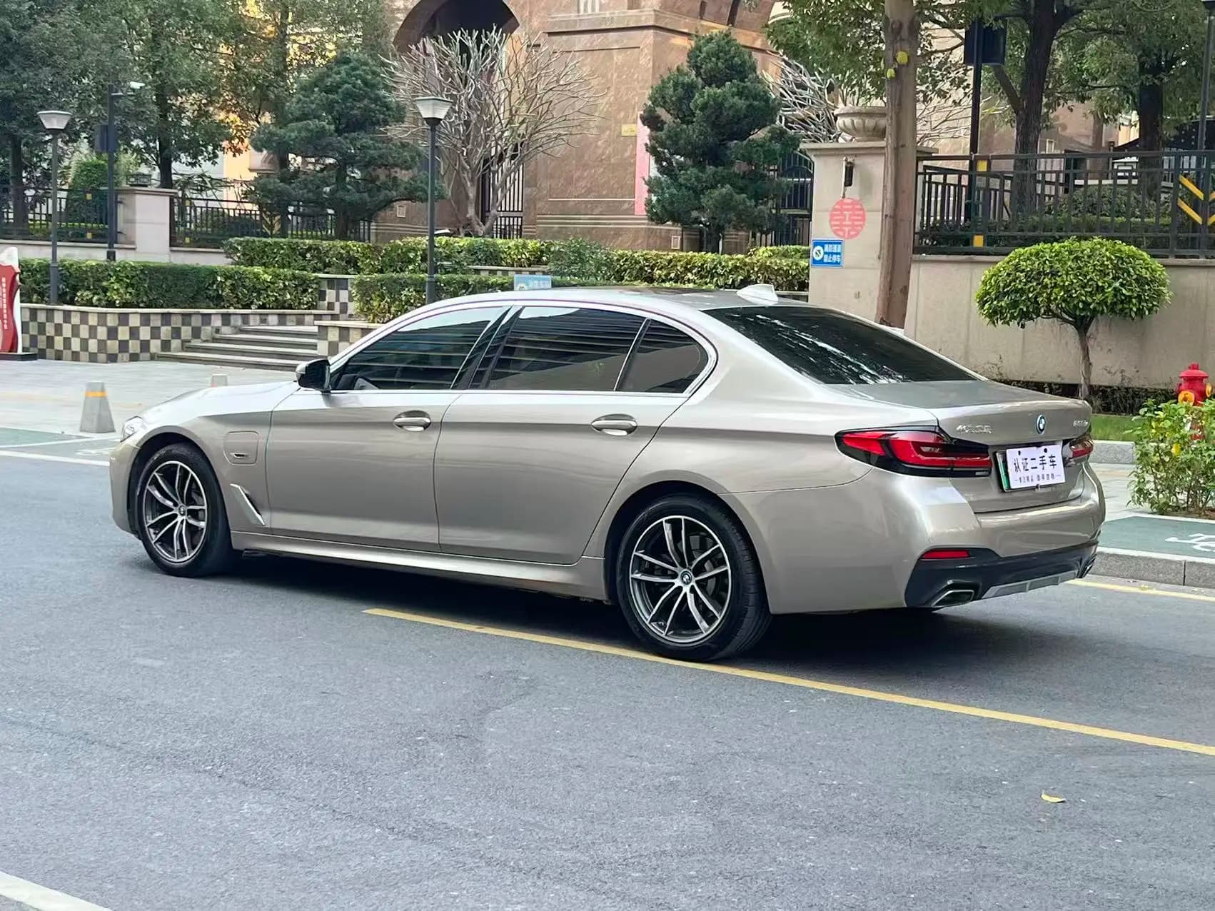 BMW 5 Series PHEV 2022 г. 73037 км. — фото 5