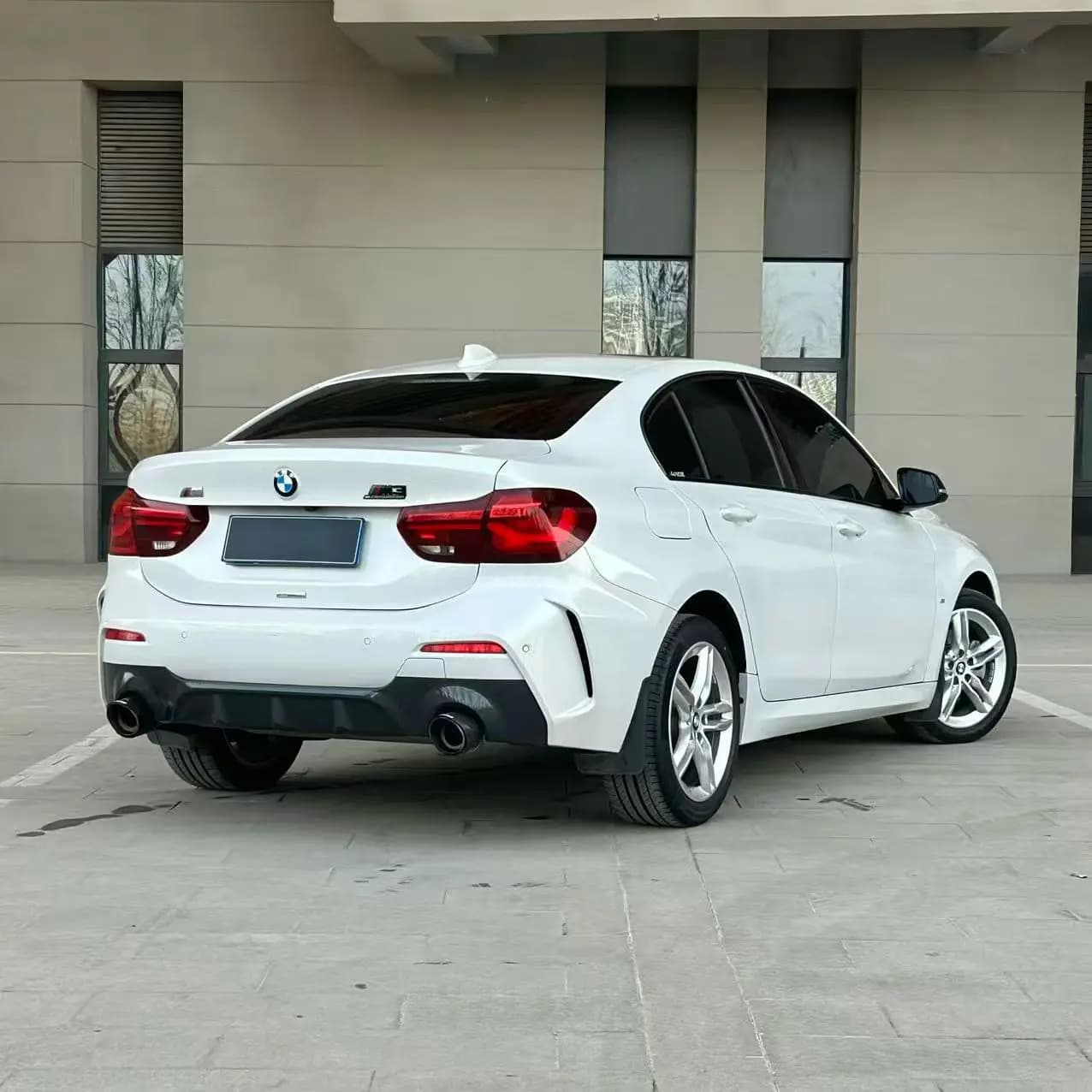 BMW 1 Series 2023 г. 28102 км. — фото 6
