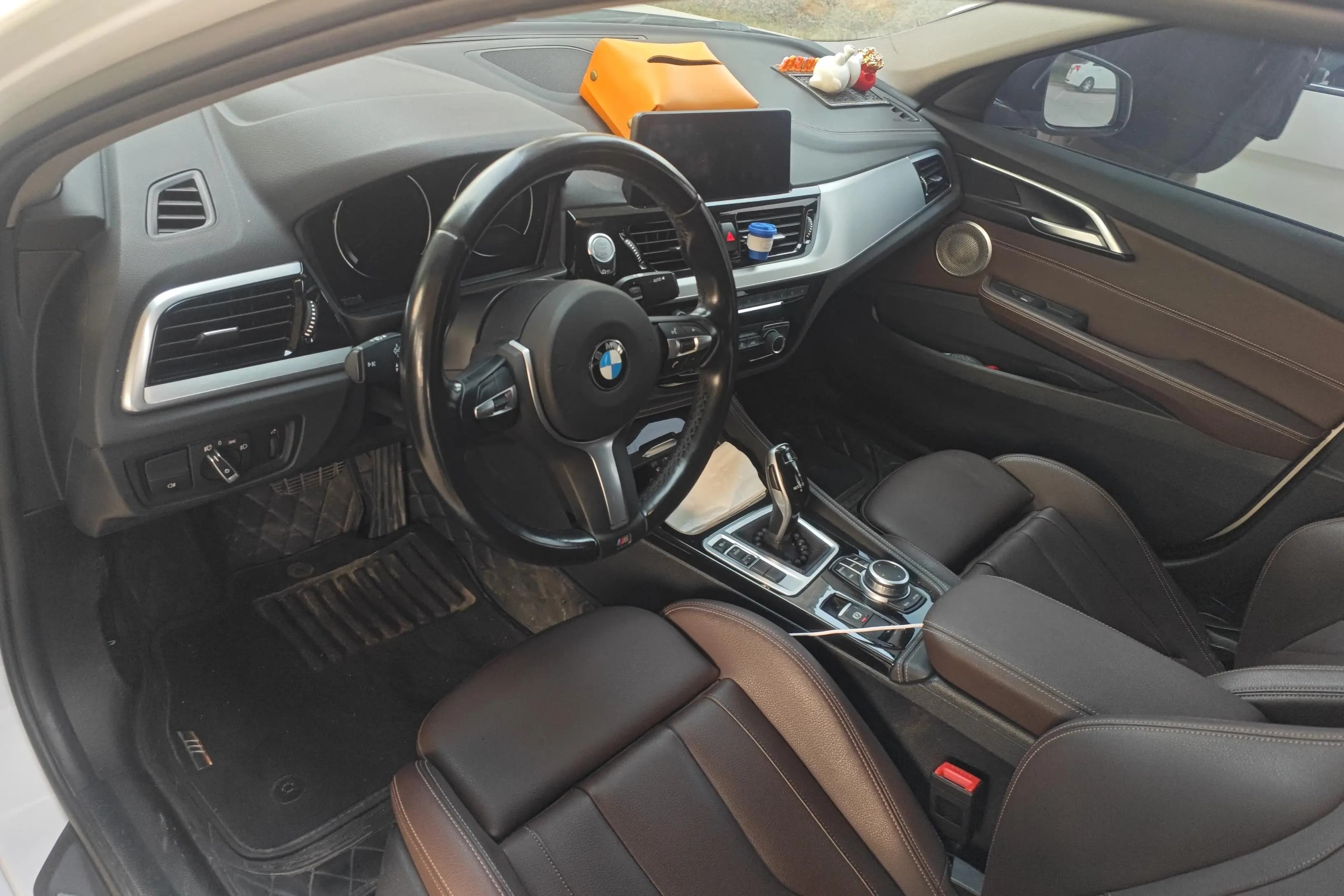 BMW 1 Series 2021 г. 66900 км. — фото 12