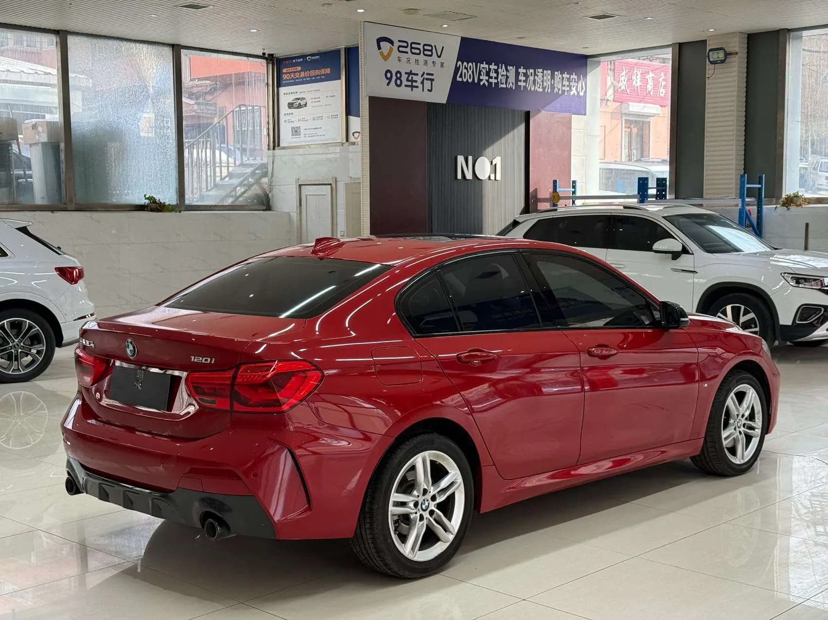 BMW 1 Series 2021 г. 15000 км. — фото 6