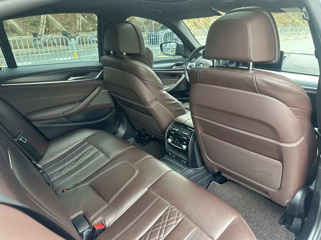 BMW 5 Series 2023 г. 40088 км. — фото 8