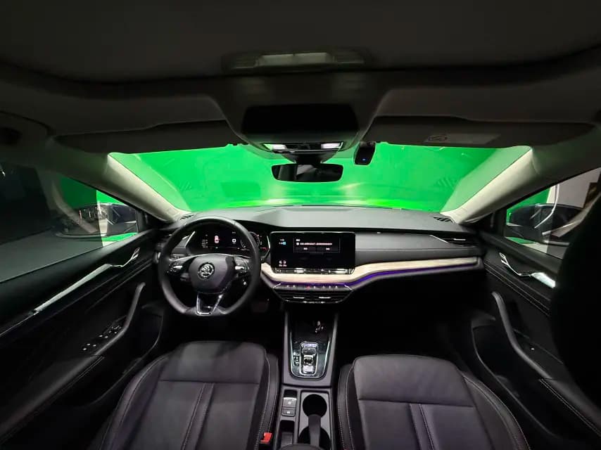 Skoda Octavia 2022 г. 43073 км. — фото 11