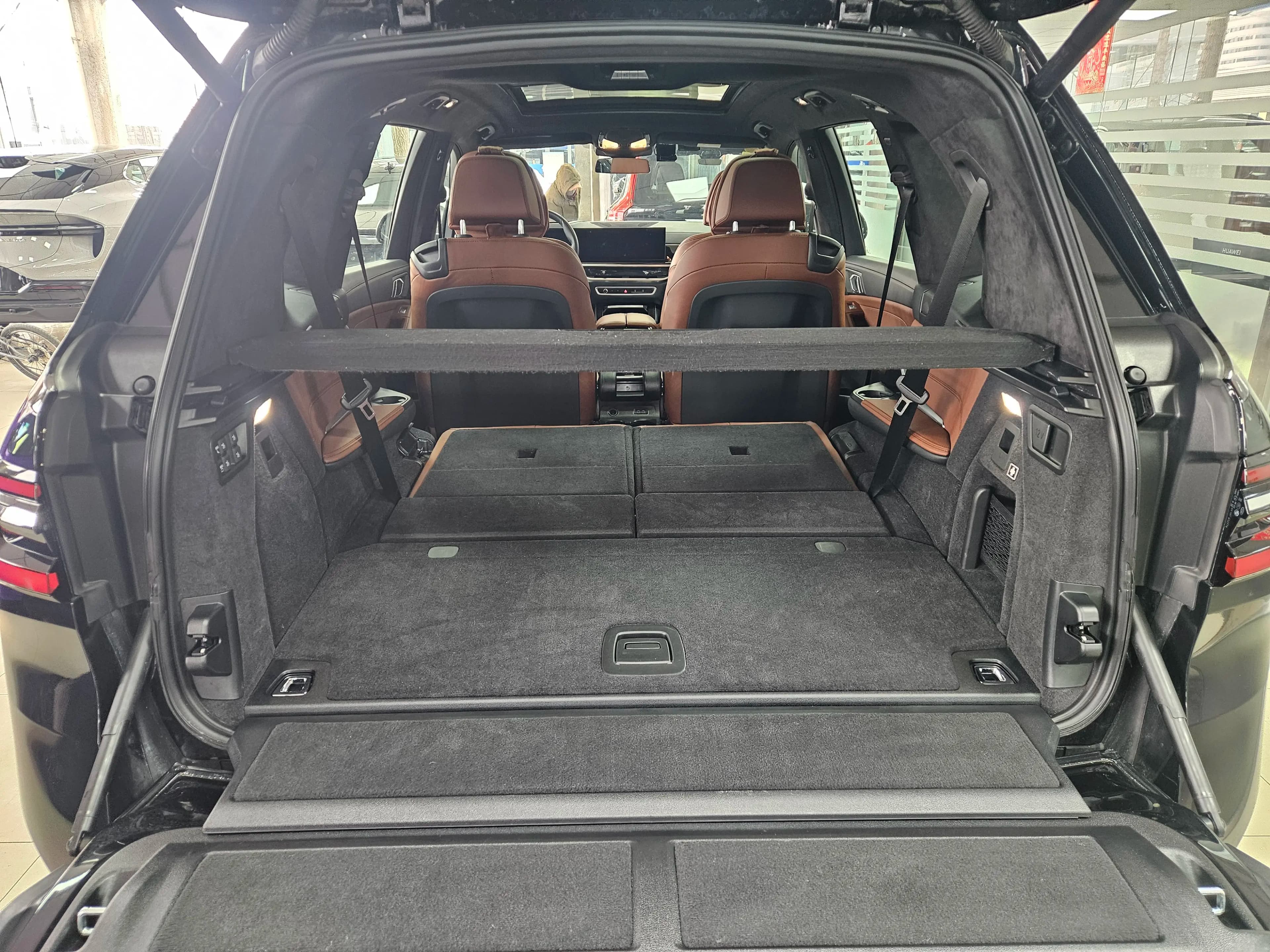 BMW X7 2024 г. 8133 км. — фото 8