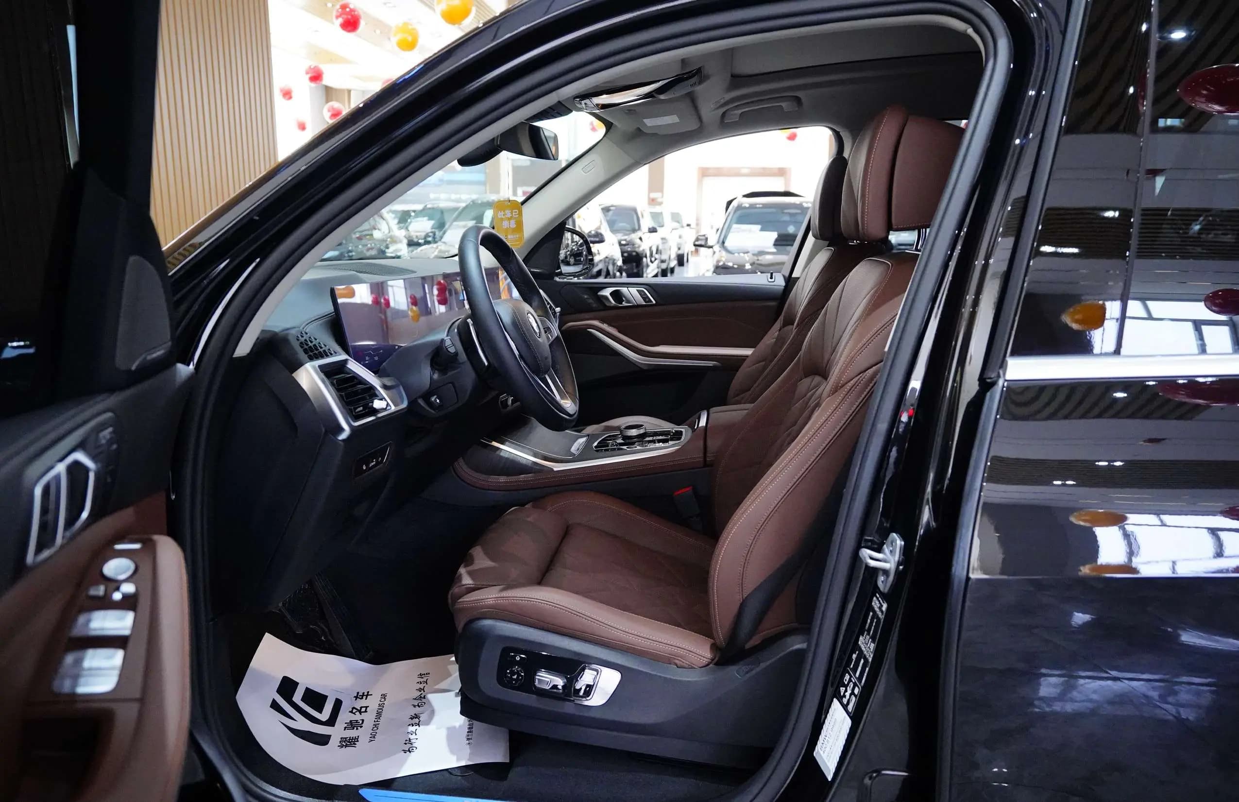 BMW X7 2024 г. 28276 км. — фото 7