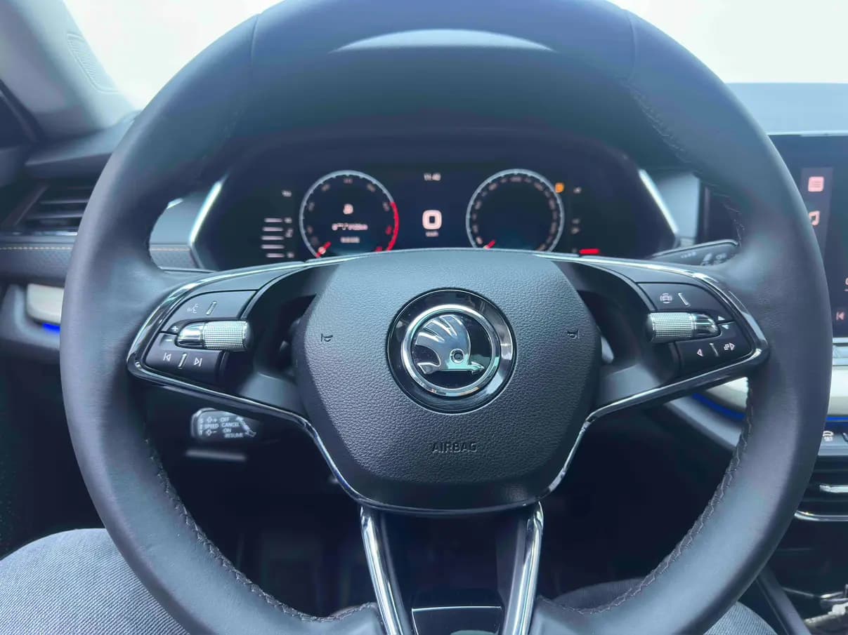 Skoda Octavia 2022 г. 21872 км. — фото 17