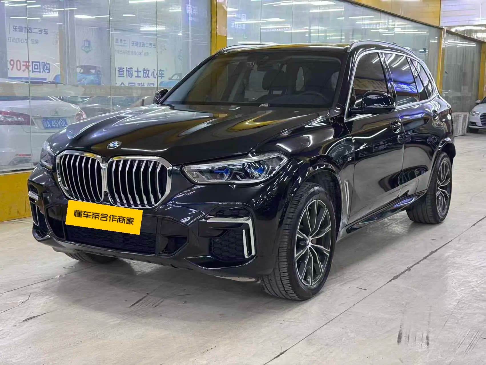 BMW X5 2023 г. 27112 км.