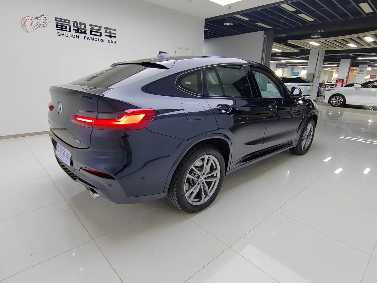BMW X4 2021 г. 46602 км. — фото 3