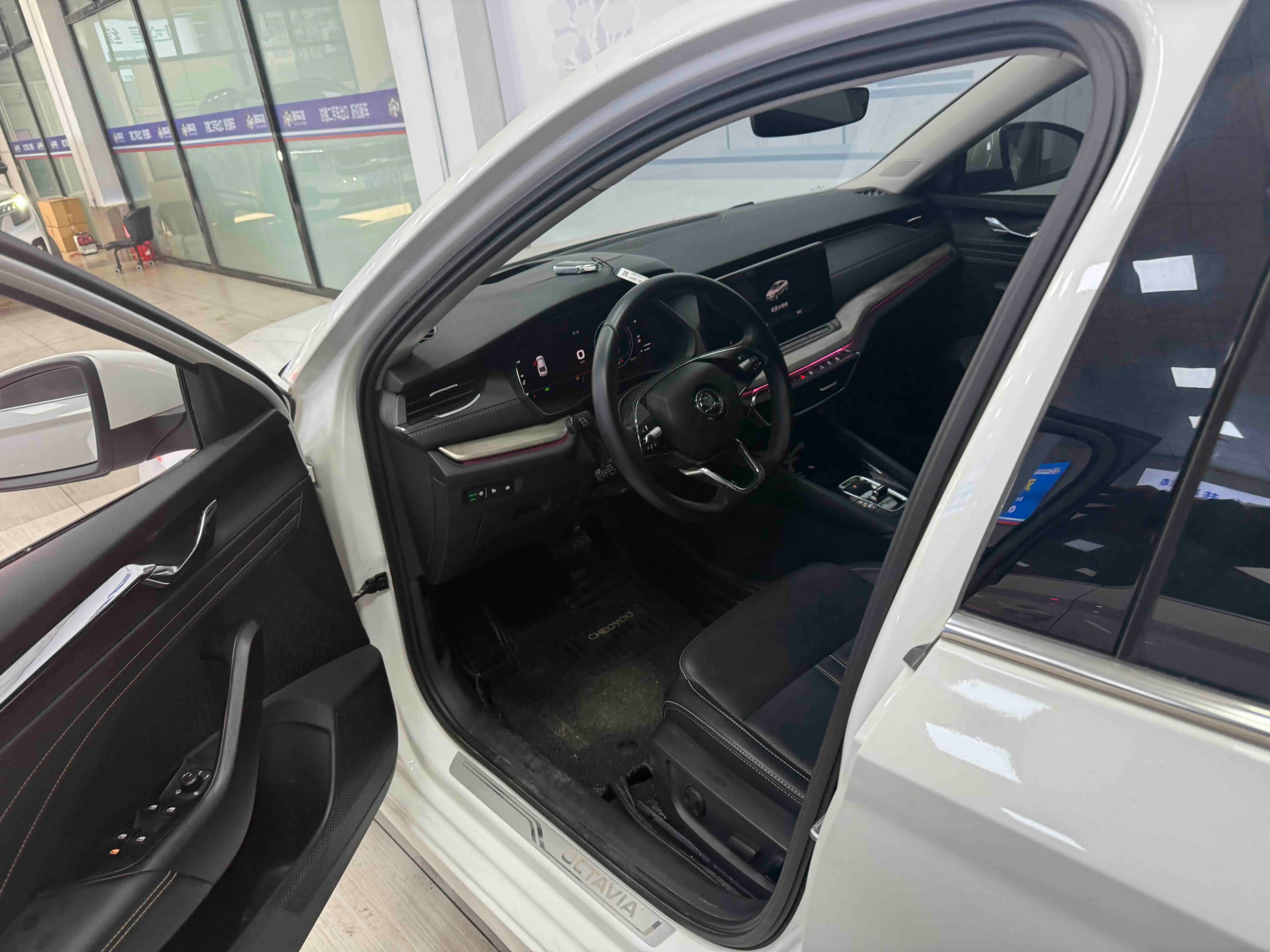 Skoda Octavia 2021 г. 38071 км. — фото 8