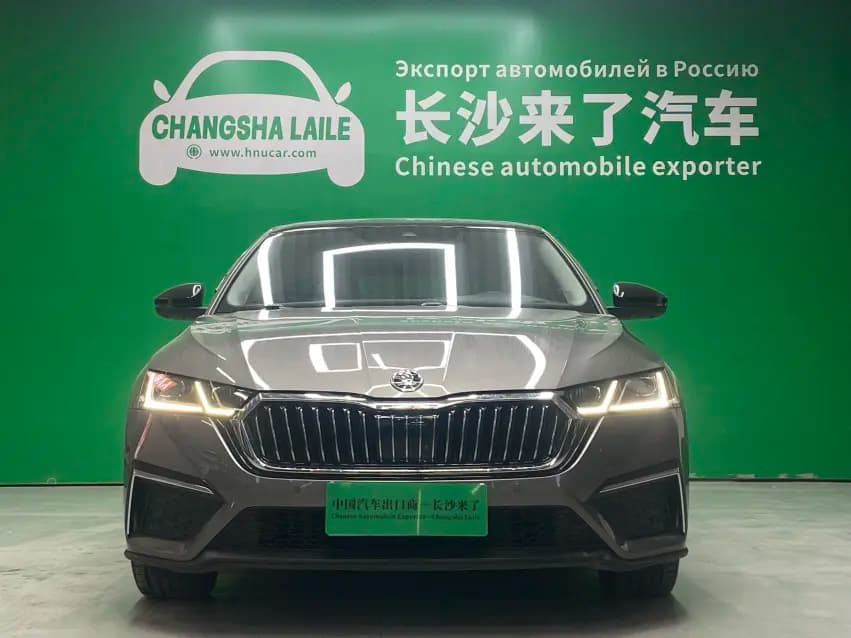 Skoda Octavia 2021 г. 46070 км. — фото 2