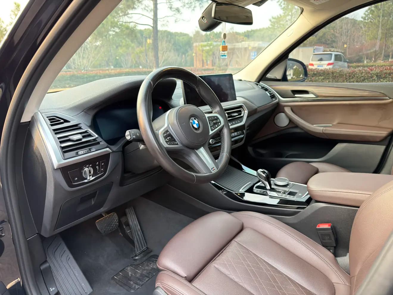BMW X3 2022 г. 42077 км. — фото 10