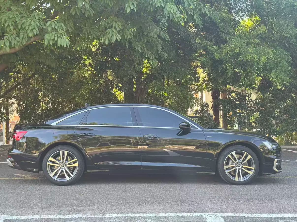 Audi A6L 2024 г. 41000 км. — фото 7