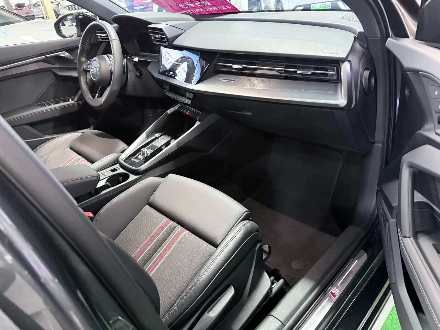 Audi A3 2022 г. 28115 км. — фото 10