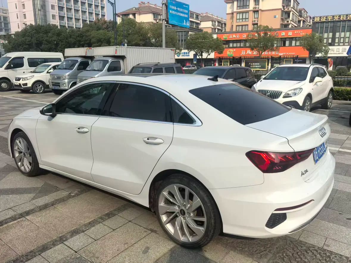 Audi A3 2022 г. 49134 км. — фото 2