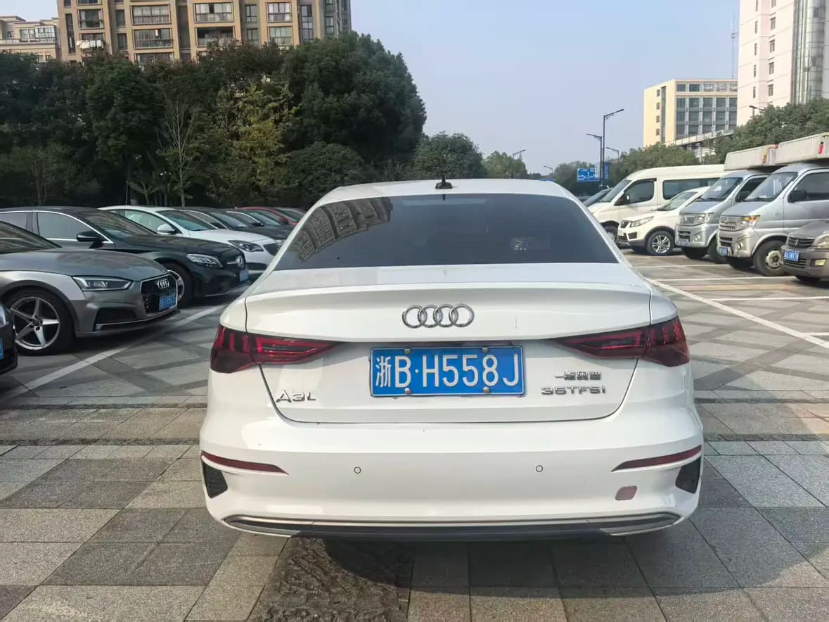 Audi A3 2022 г. 49134 км. — фото 3