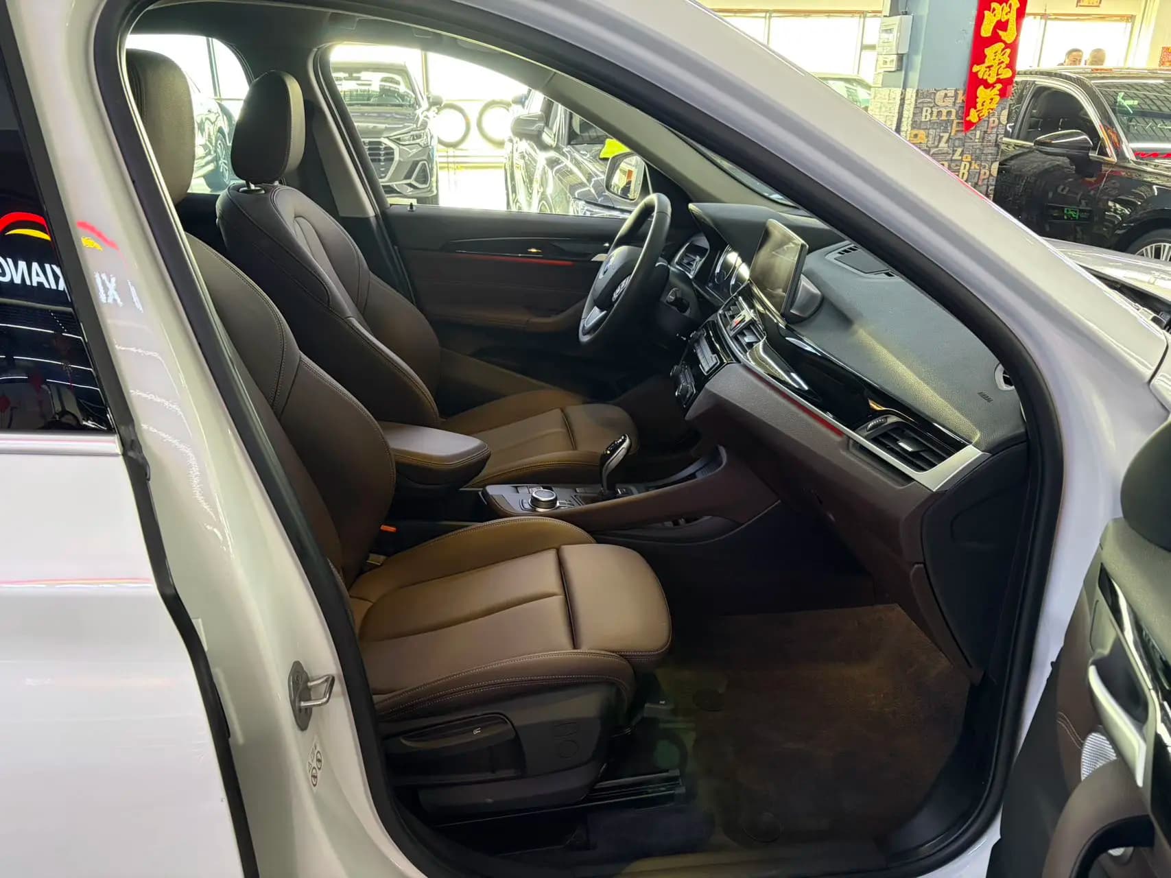 BMW X1 2022 г. 40117 км. — фото 10