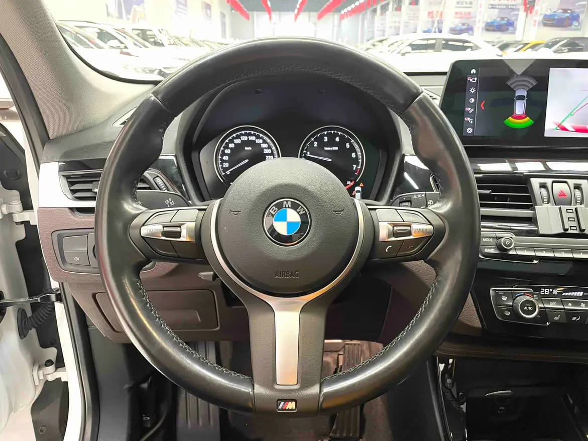 BMW X1 2021 г. 41716 км. — фото 10