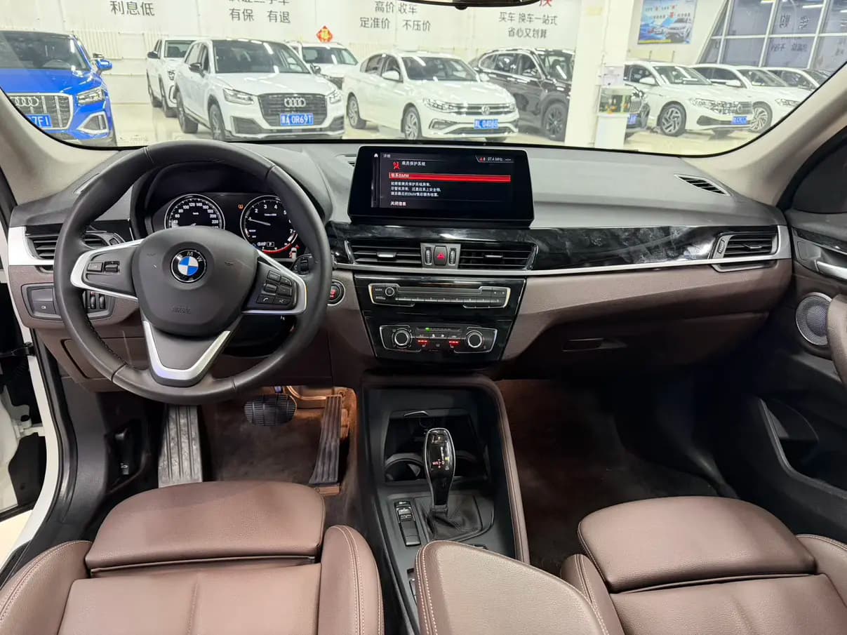 BMW X1 2022 г. 60104 км. — фото 9