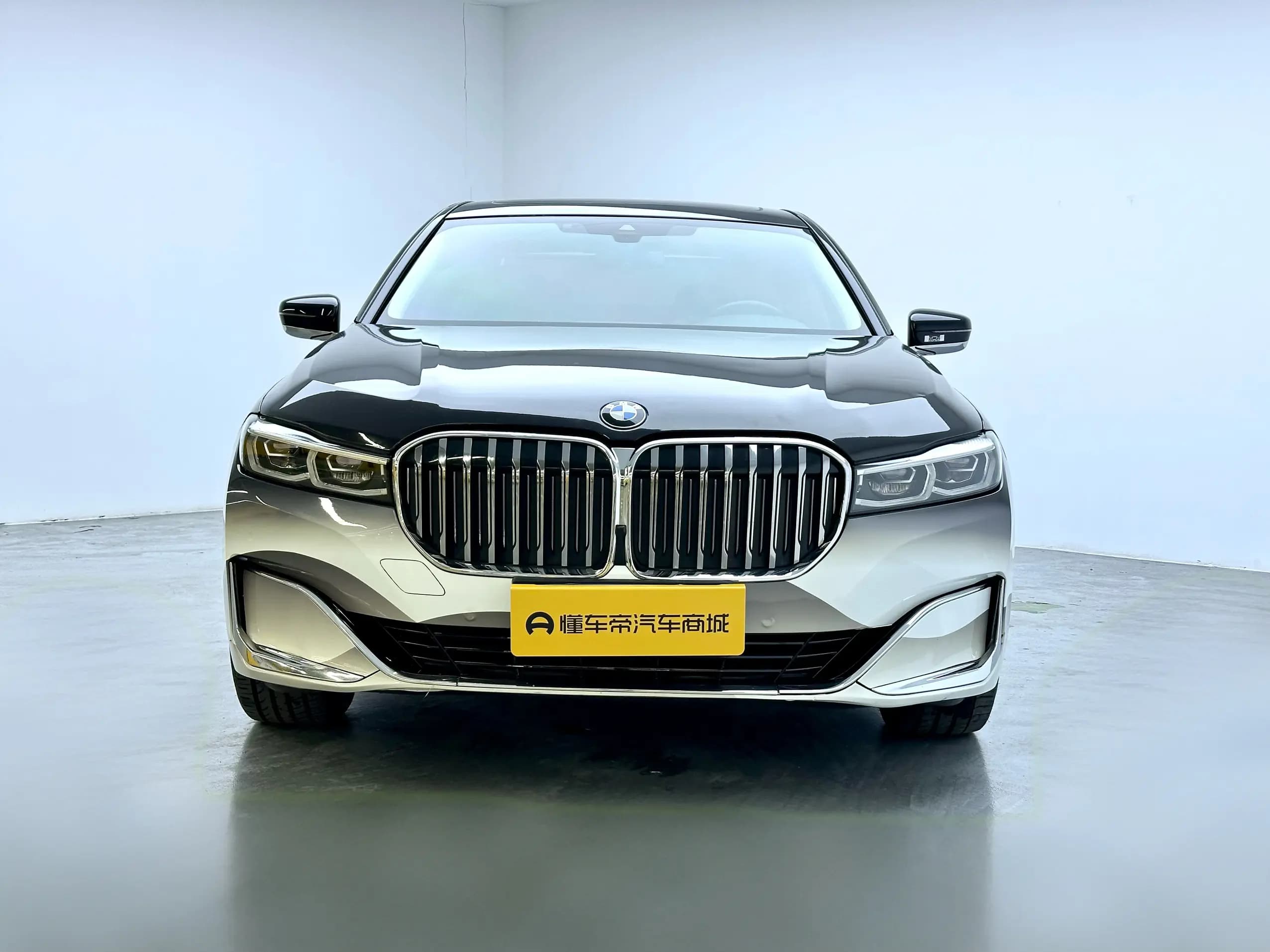 BMW 7 Series 2021 г. 108741 км. — фото 2