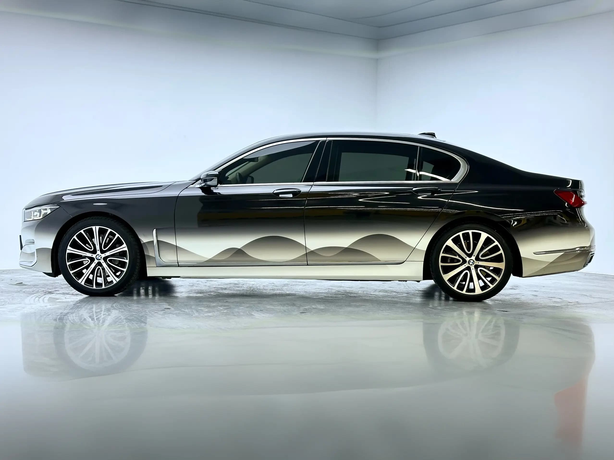 BMW 7 Series 2021 г. 108741 км. — фото 4