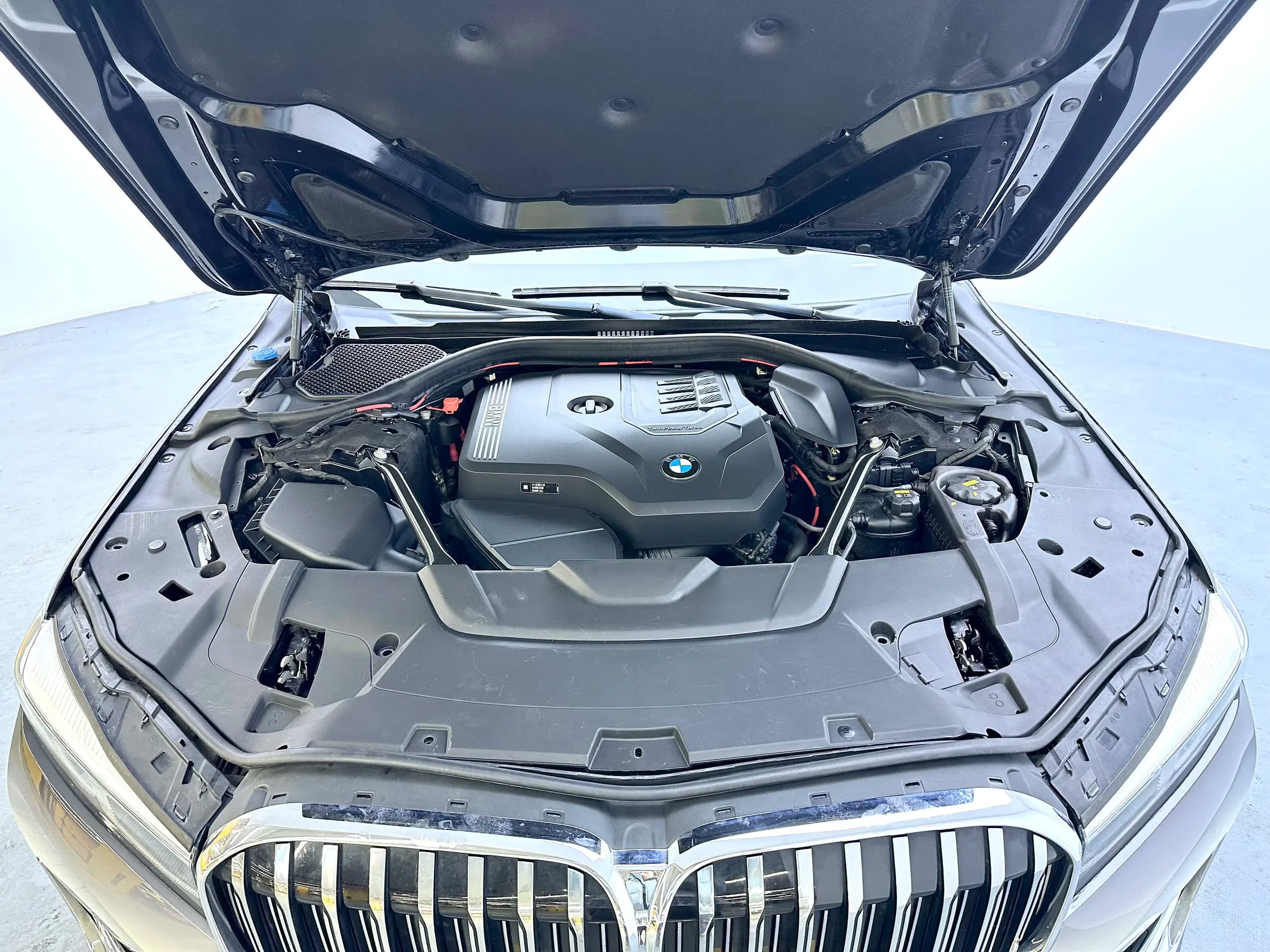 BMW 7 Series 2021 г. 108741 км. — фото 9