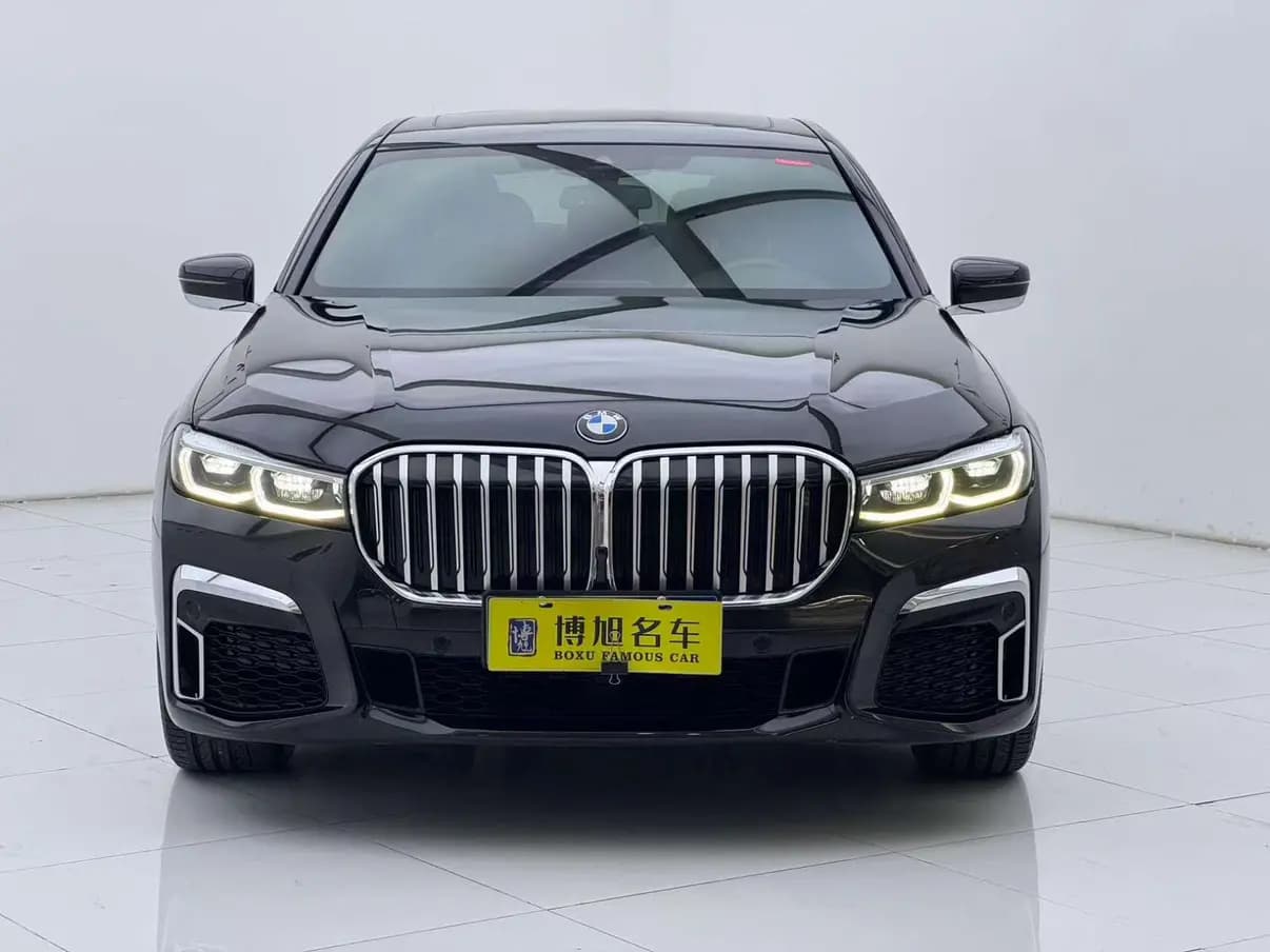 BMW 7 Series 2022 г. 71487 км. — фото 2