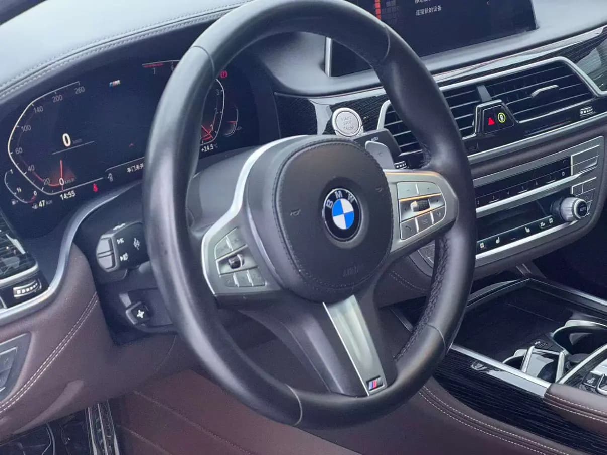 BMW 7 Series 2022 г. 71487 км. — фото 11