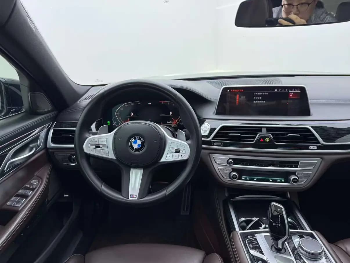 BMW 7 Series 2022 г. 71487 км. — фото 13