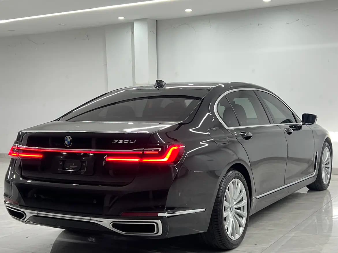BMW 7 Series 2021 г. 42019 км. — фото 4