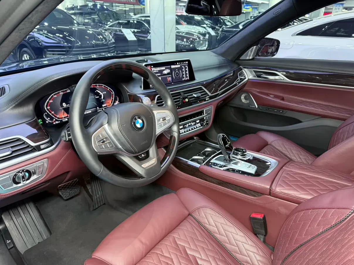 BMW 7 Series 2021 г. 103020 км. — фото 15