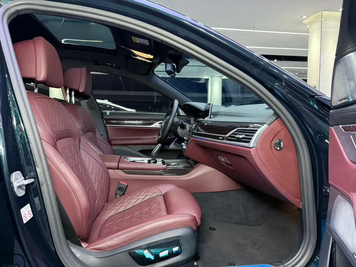 BMW 7 Series 2021 г. 103020 км. — фото 19