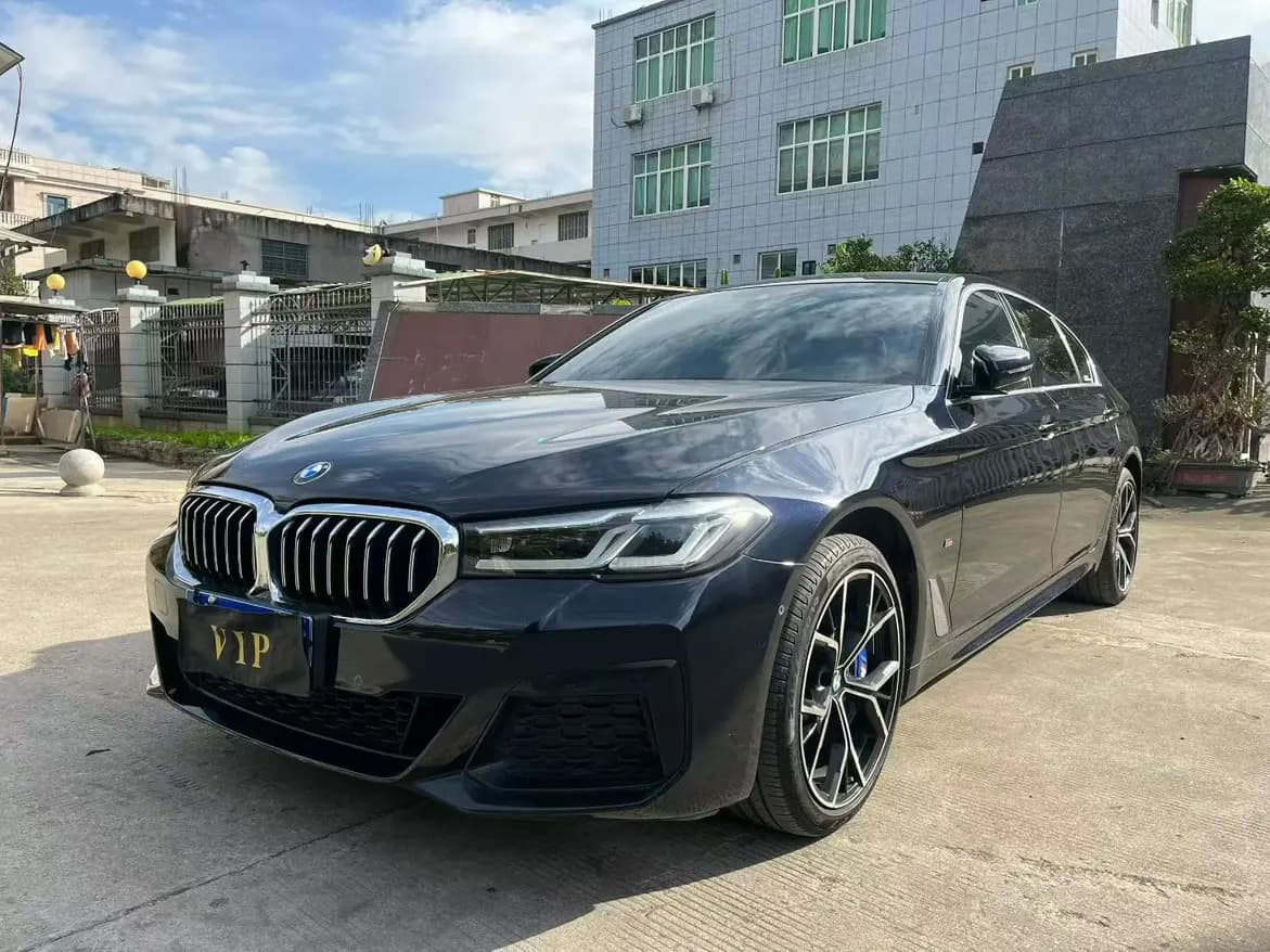 BMW 5 Series 2022 г. 85083 км.