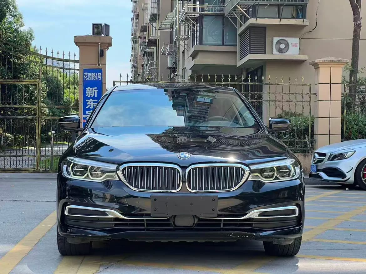BMW 5 Series 2021 г. 70015 км. — фото 2