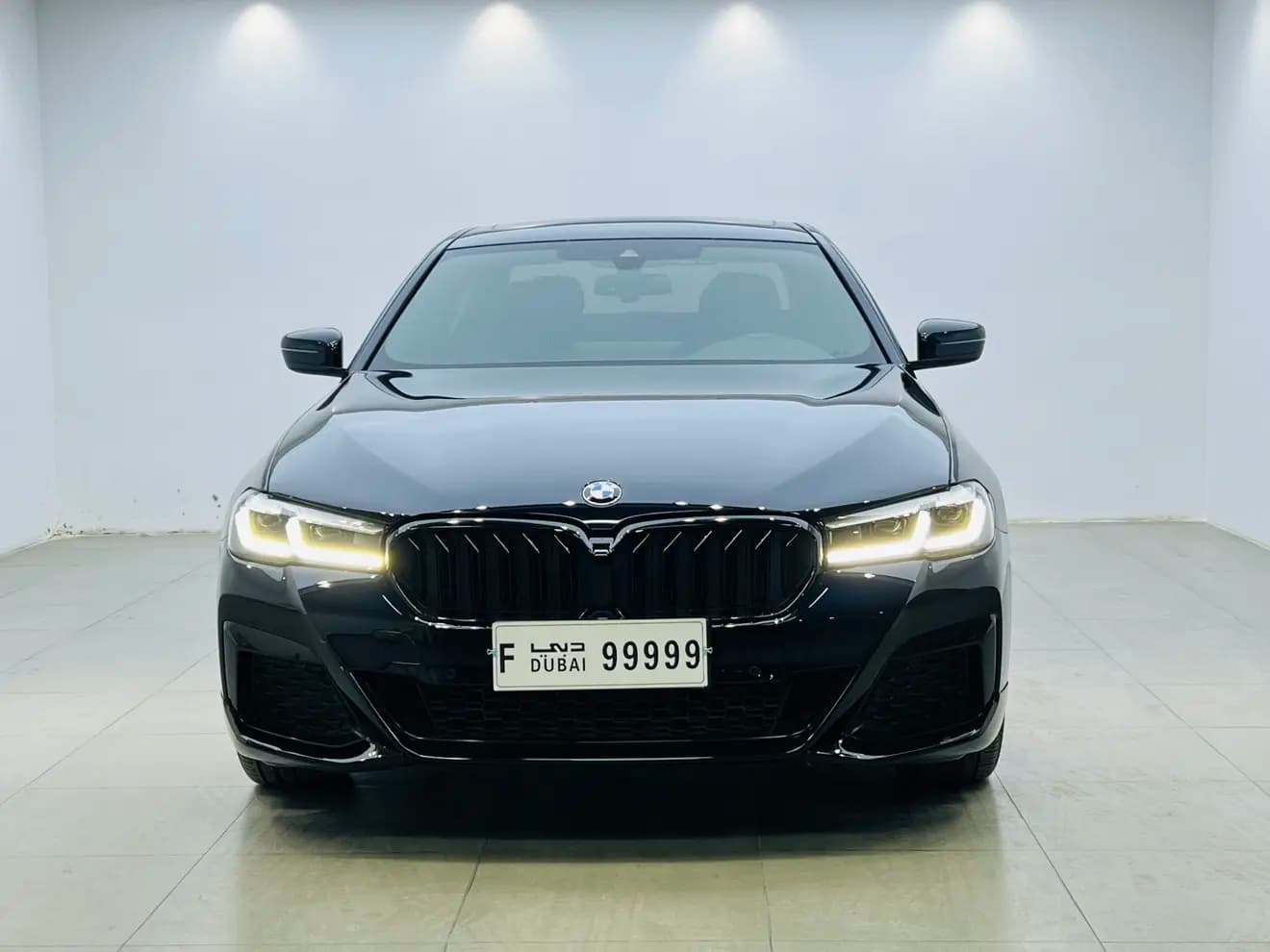 BMW 5 Series 2023 г. 37016 км. — фото 2