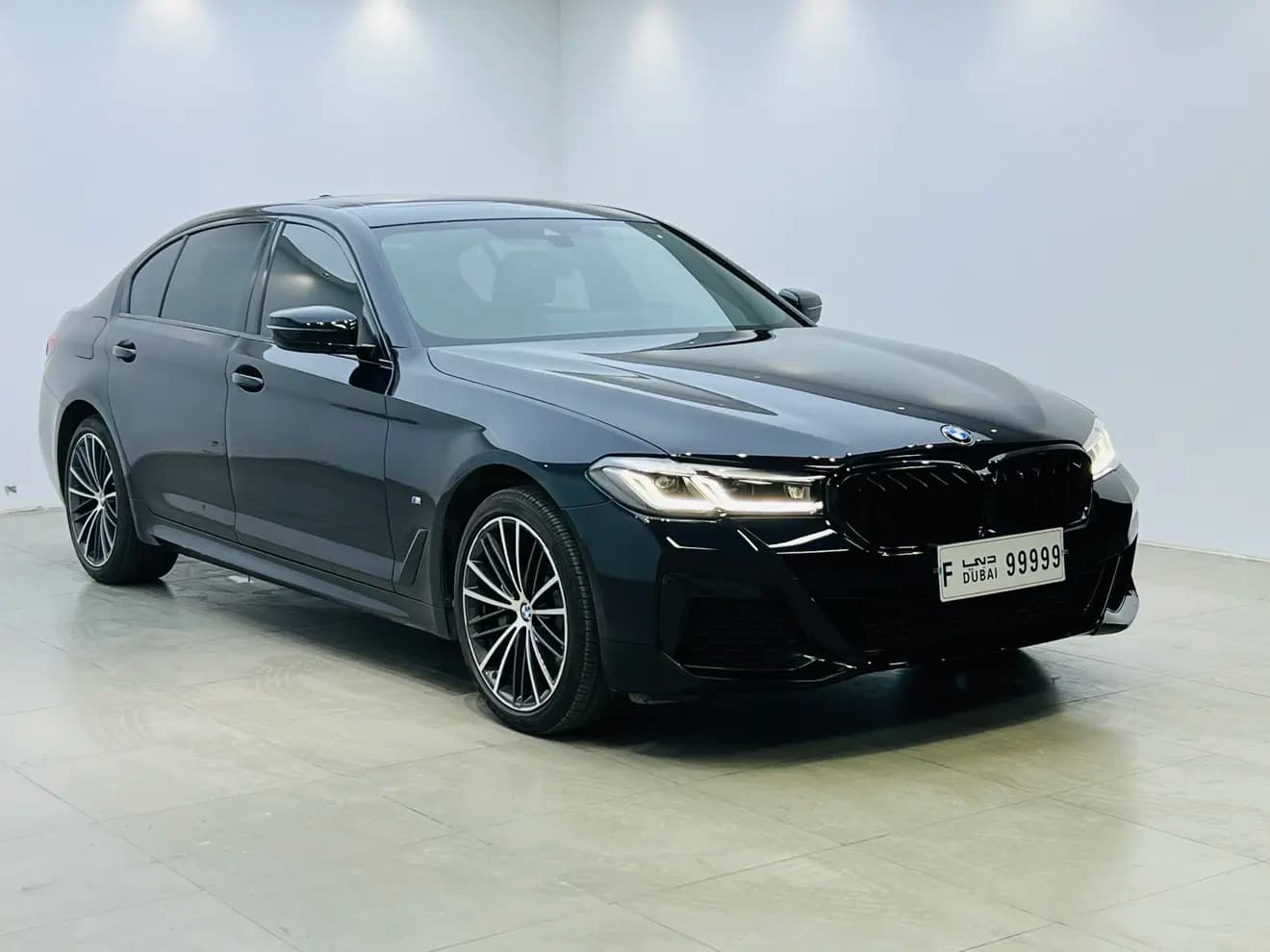 BMW 5 Series 2023 г. 37016 км. — фото 3